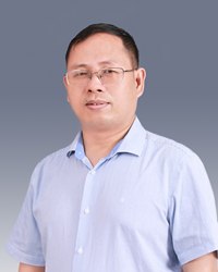 李芊